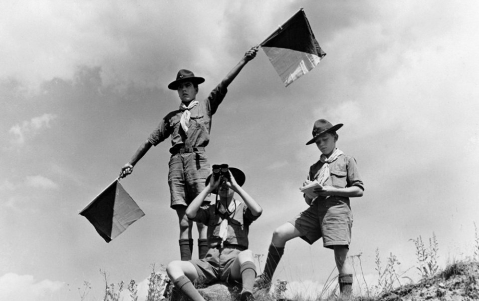 Belajar Isyarat Bendera Semaphore